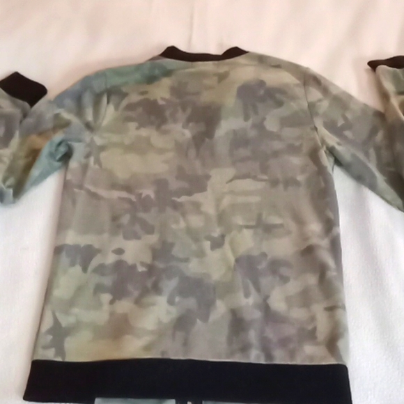 Enough About Me... XS Green Camouflage Coat - Picture 5 of 5